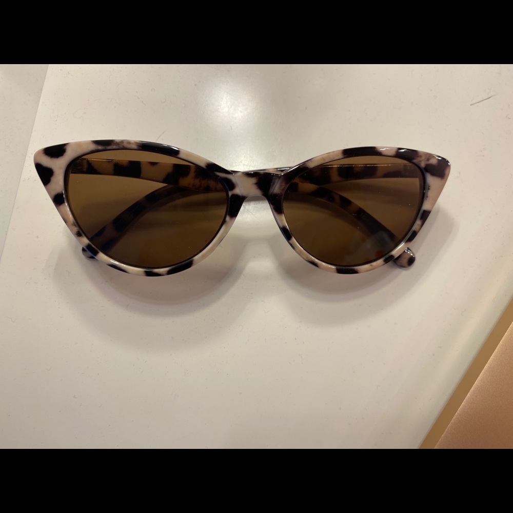 cat eye sunglasses